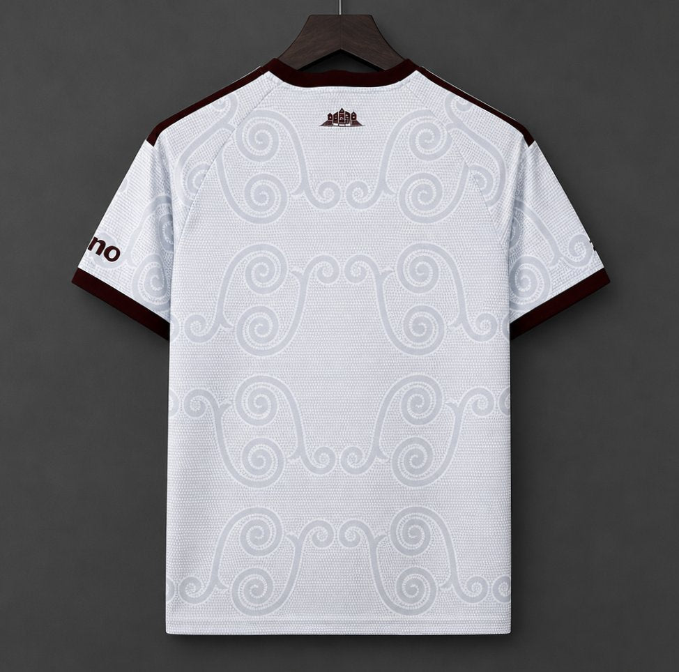 Maillot domicile de l'Aston Villa FC 2026/27
