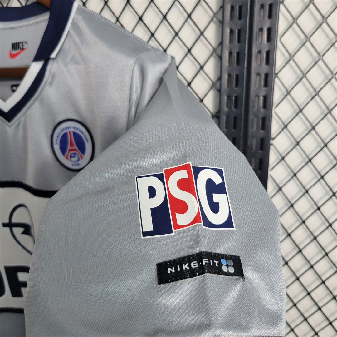 Paris Saint-Germain maillot rétro 2000