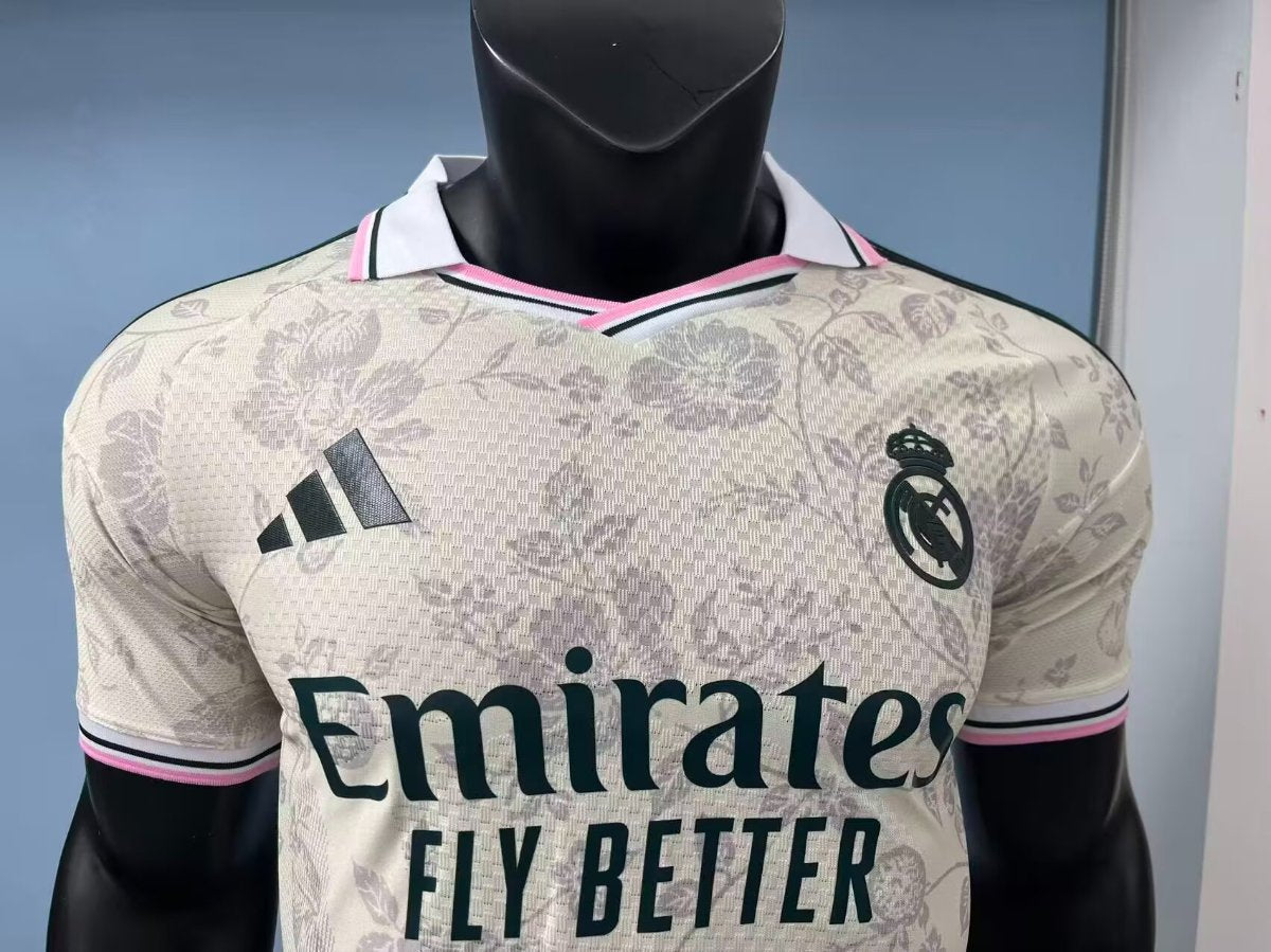 Real Madrid spécial jersey 2026/2027